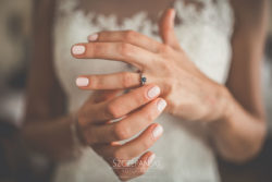 Detale ślubne pierścionek zaręczynowy
