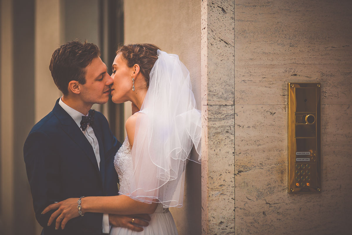 Zdjęcia ślubne realizowane w stolicy Czech