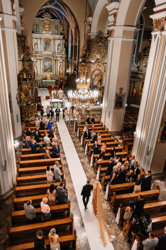 Ślub w katedrze św. Mikołaja w Kaliszu i wesele na Sali Rycerskiej w Zamku Gutów